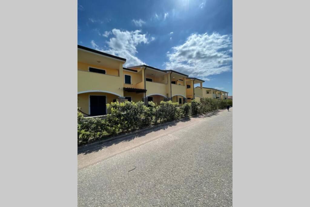 Residence Baia Delle Mimose Badesi Exterior photo
