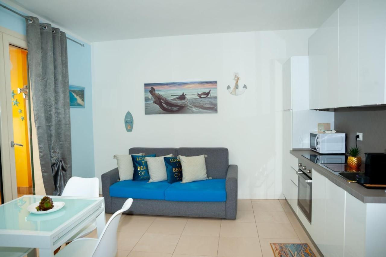 Residence Baia Delle Mimose Badesi Exterior photo